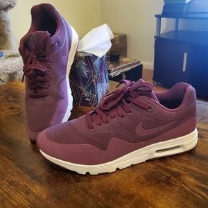 Nike Purple Air-Max